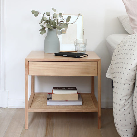 Velador De Madera y Junco